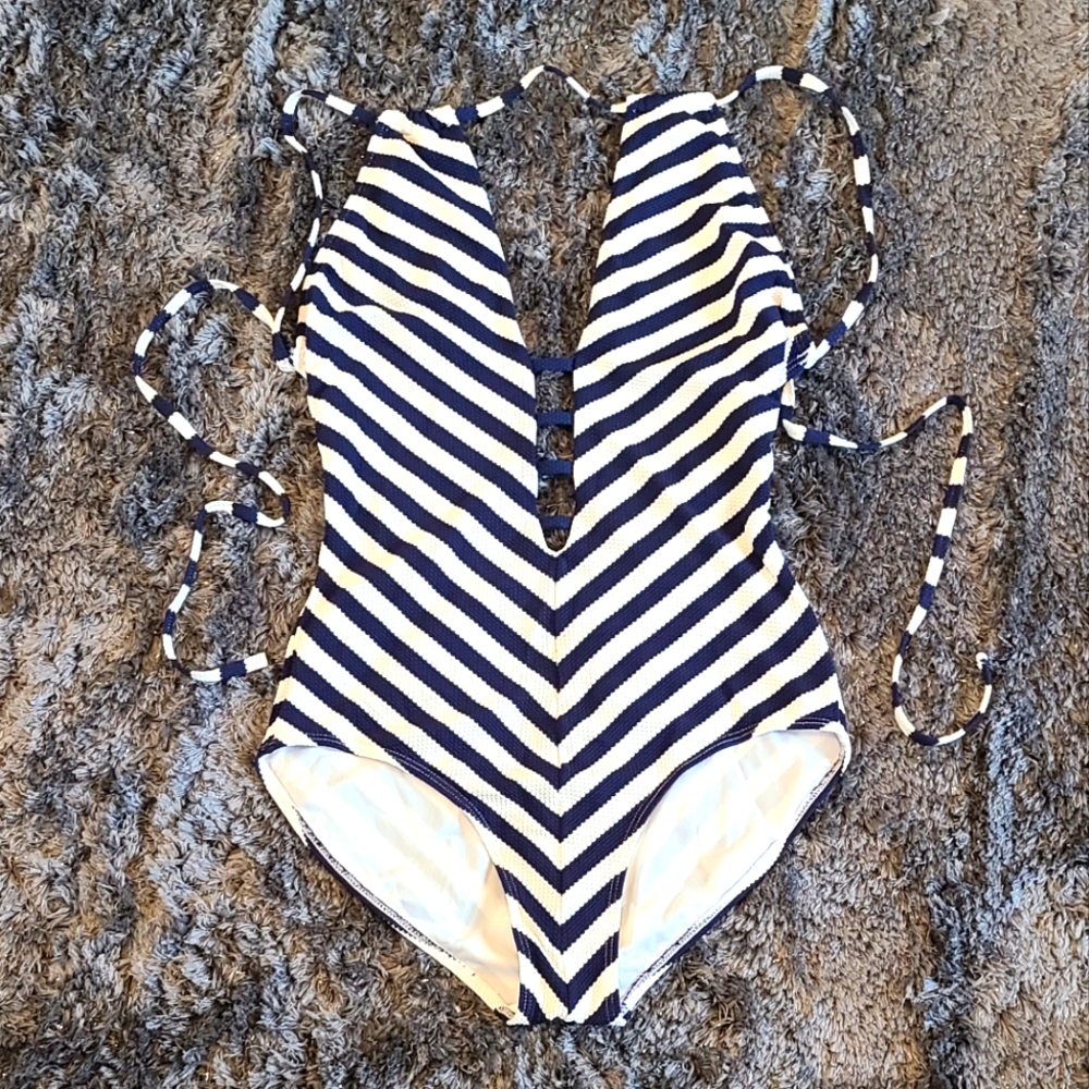 One piece swimsuit